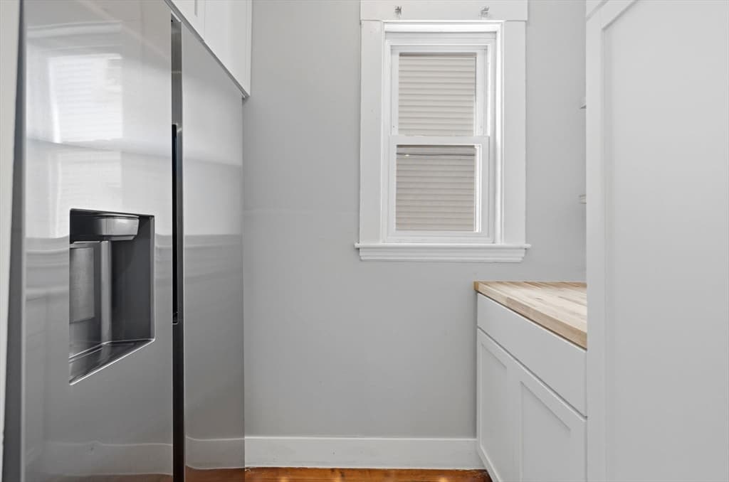 Condominium at 33 Rosemont # A, Boston MA 02122, photo 12 of 23