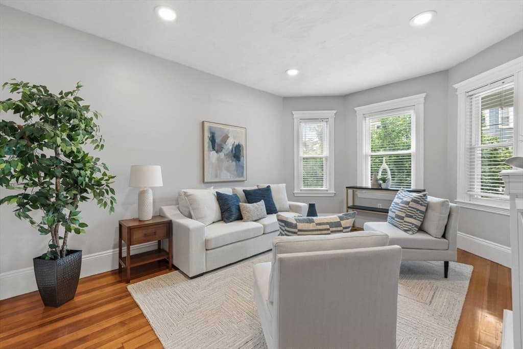 Condominium at 33 Rosemont # A, Boston MA 02122, photo 7 of 23