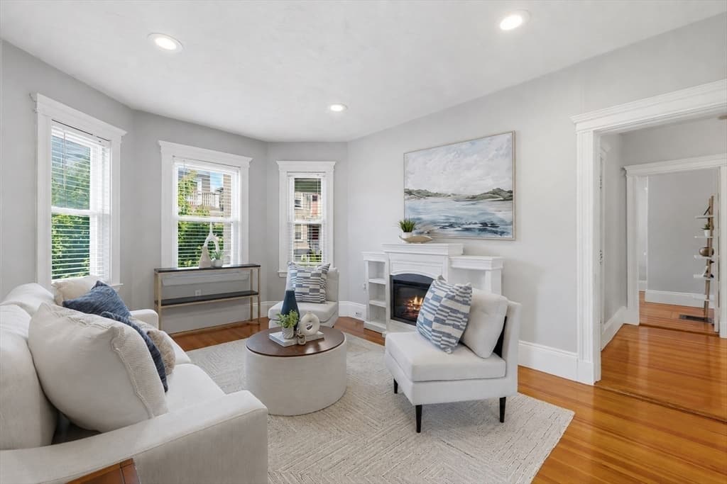 Condominium at 33 Rosemont # A, Boston MA 02122, photo 5 of 23