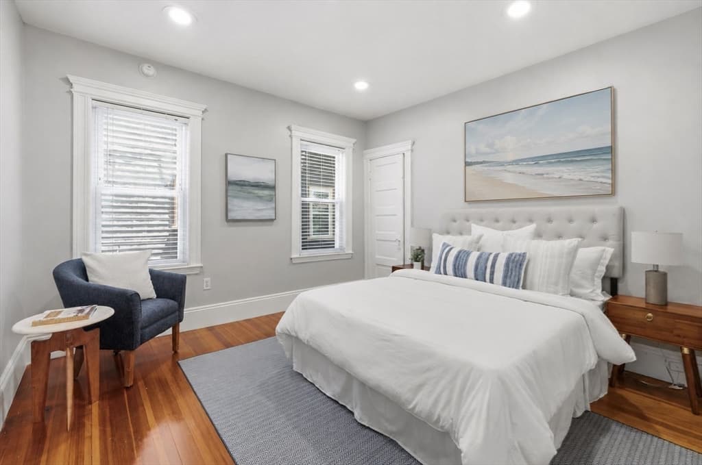 Condominium at 33 Rosemont # A, Boston MA 02122, photo 15 of 23