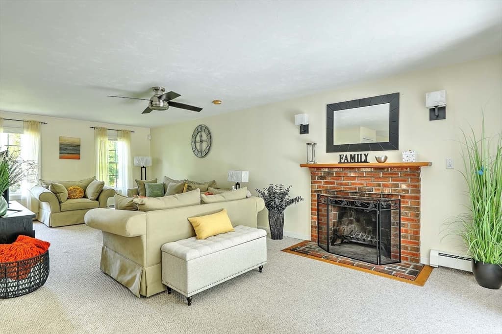 Single Family Residence at 30 Pine Warbler Way, Bellingham MA 02019, Bellingham, photo 6 of 28