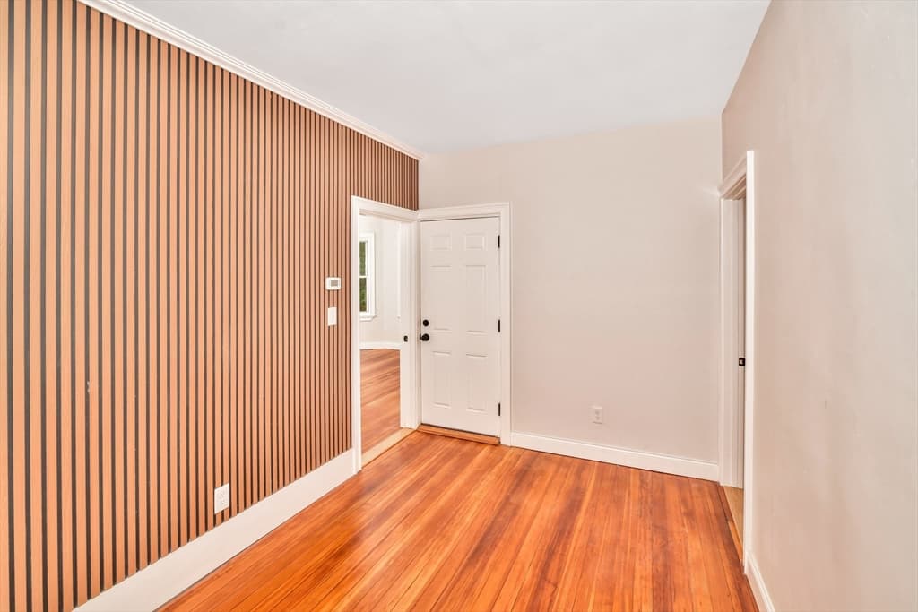 3 Family at 1420 River St, Boston MA 02136, Boston, photo 13 of 37