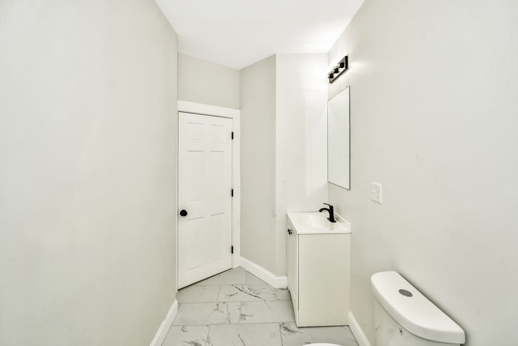 3 Family at 1420 River St, Boston MA 02136, Boston, photo 9 of 37