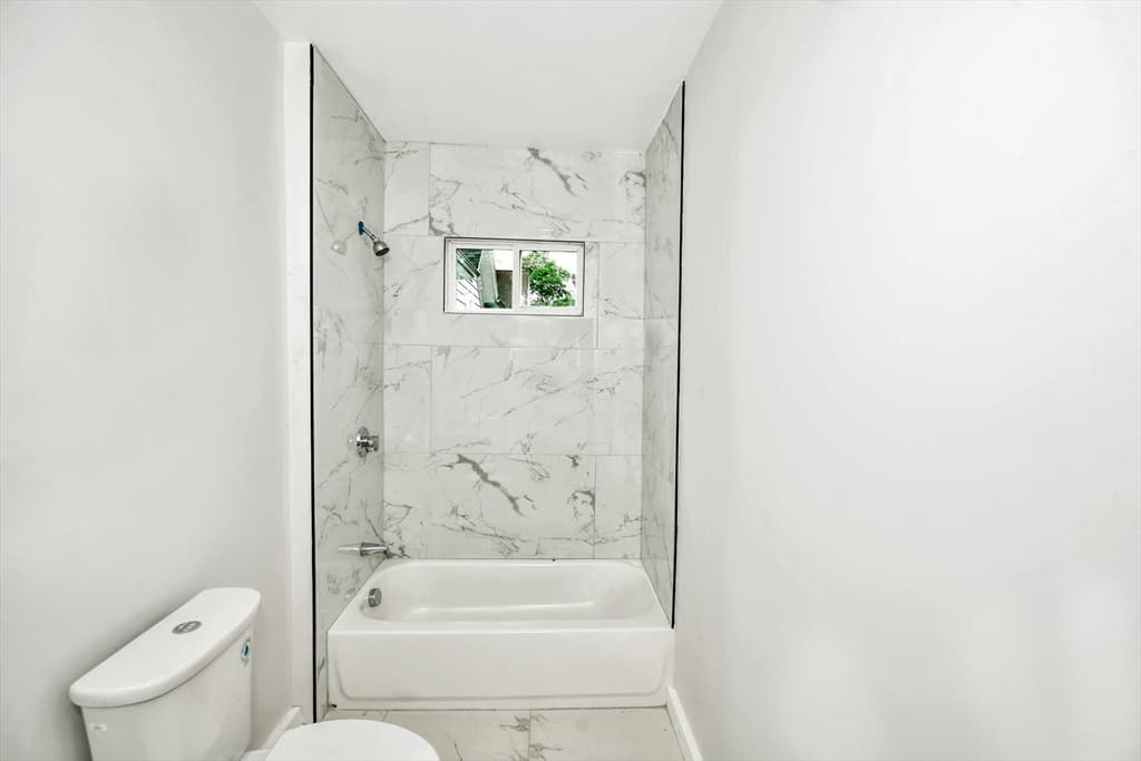 3 Family at 1420 River St, Boston MA 02136, Boston, photo 10 of 37