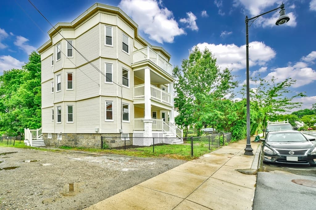 3 Family at 1420 River St, Boston MA 02136, Boston, photo 37 of 37