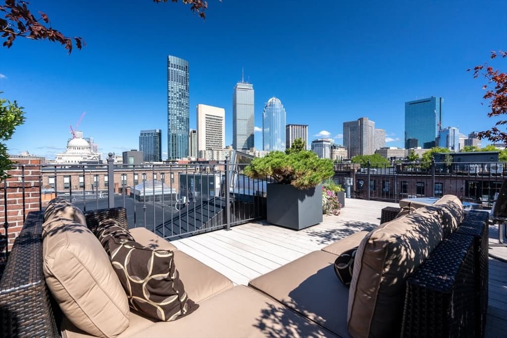 Condominium at 7 Wellington St # 2, Boston MA 02118, photo 5 of 5