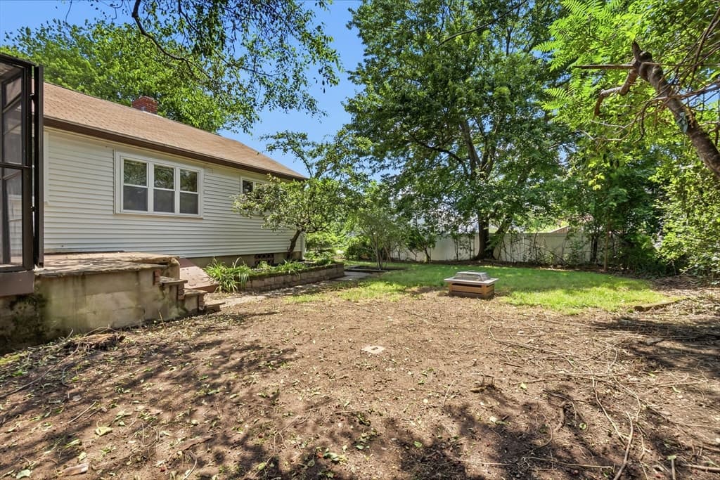 Single Family Residence at 542 Trapelo Rd, Waltham MA 02452, photo 42 of 42