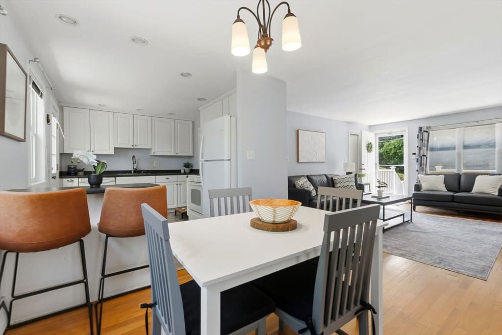 Single Family Residence at 542 Trapelo Rd, Waltham MA 02452, photo 13 of 42