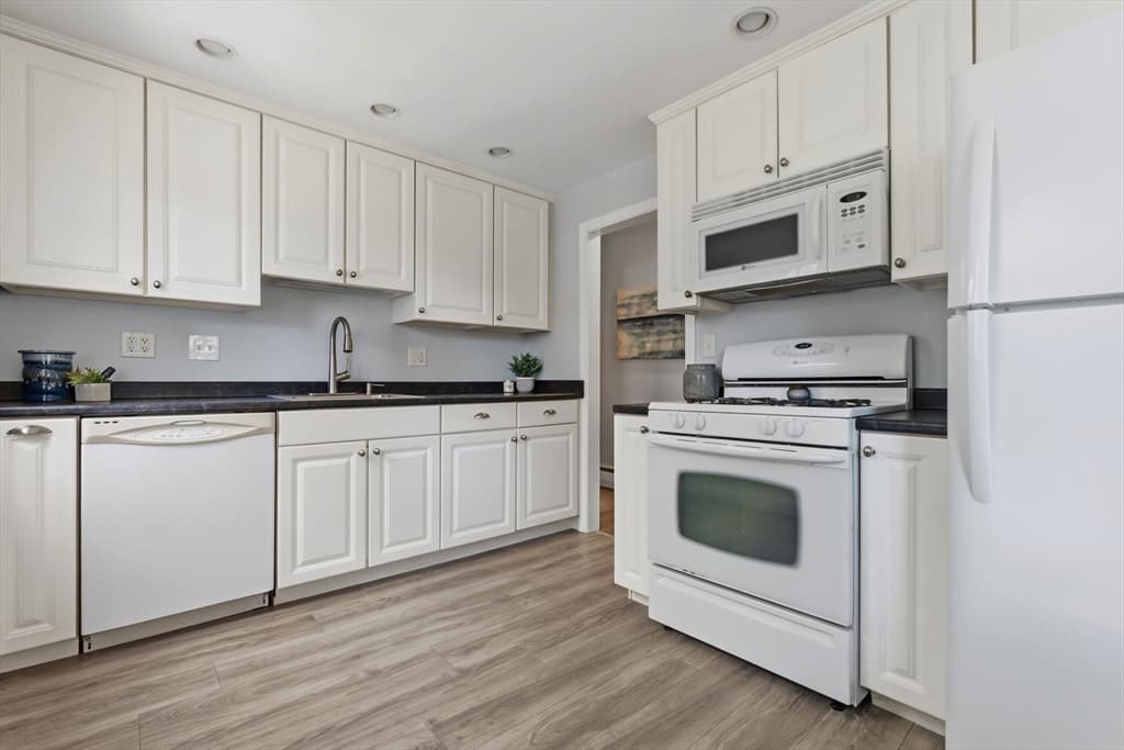 Single Family Residence at 542 Trapelo Rd, Waltham MA 02452, photo 11 of 42