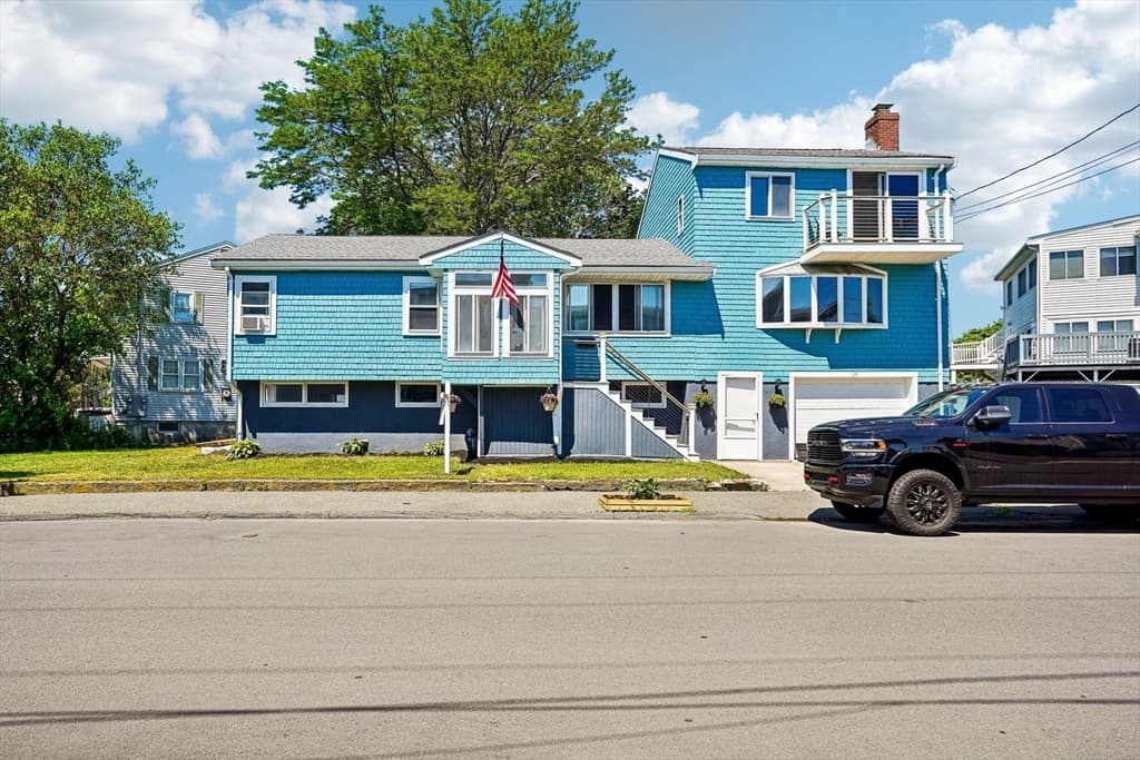 109 Broadsound Ave, Revere MA 02151 photo 2