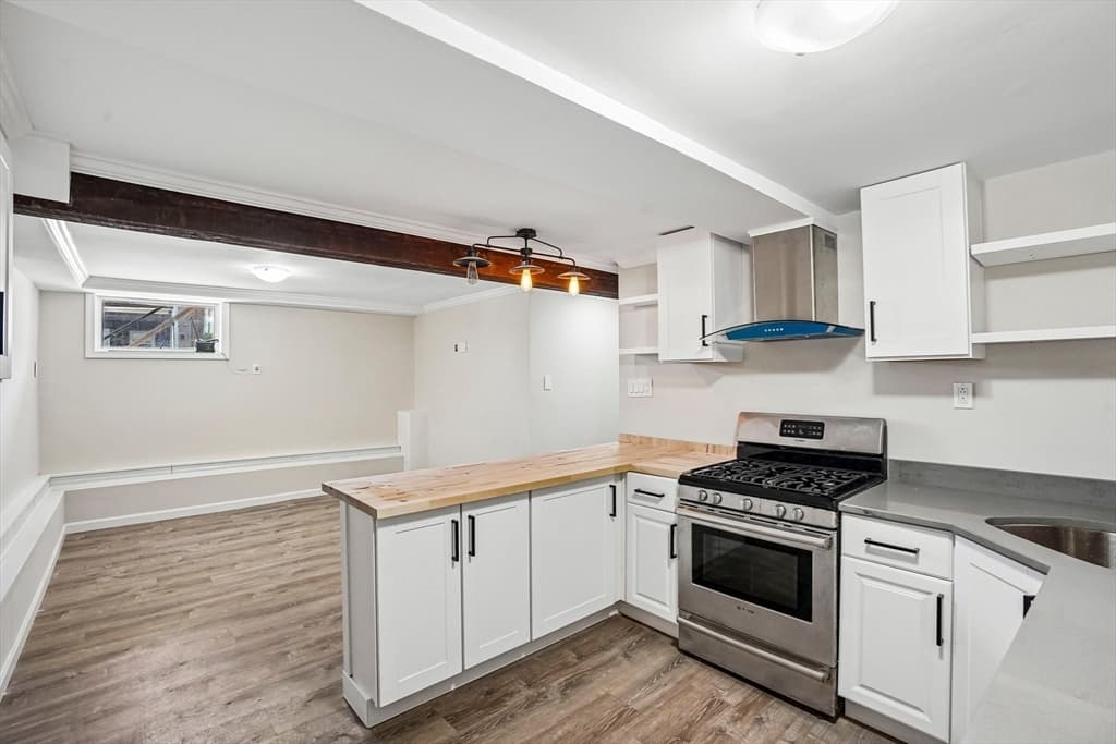 109 Broadsound Ave, Revere MA 02151 photo 22