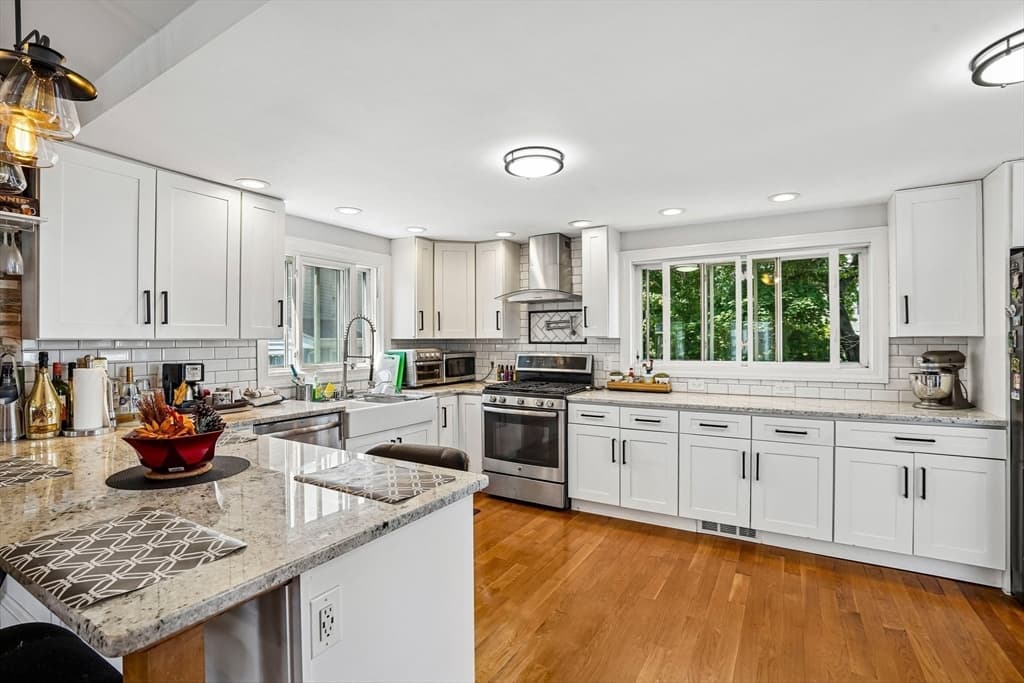 109 Broadsound Ave, Revere MA 02151 photo 10