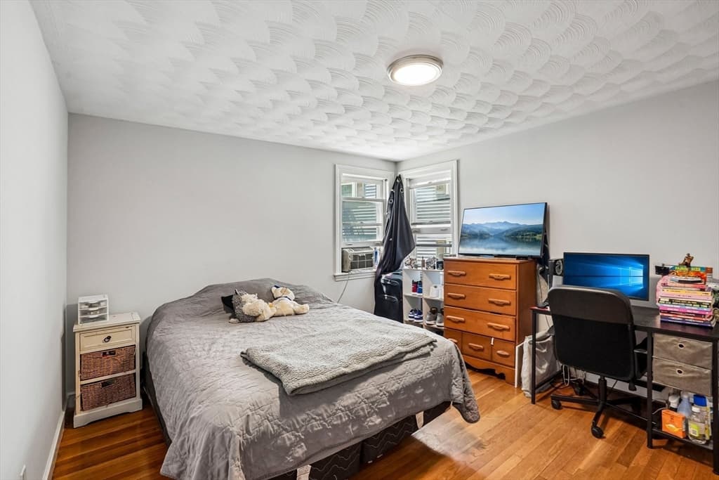 109 Broadsound Ave, Revere MA 02151 photo 33