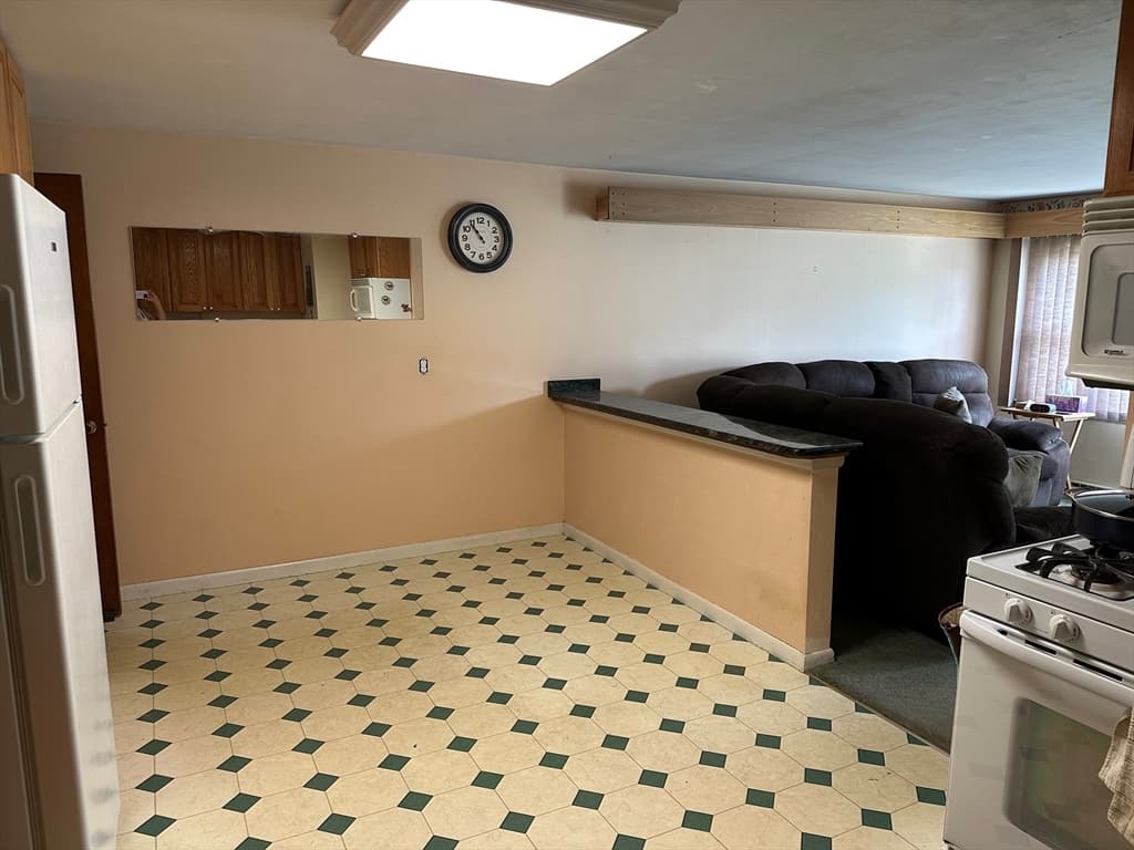 Single Family Residence at 8 Bishop St., Leominster MA 01453, photo 7 of 16