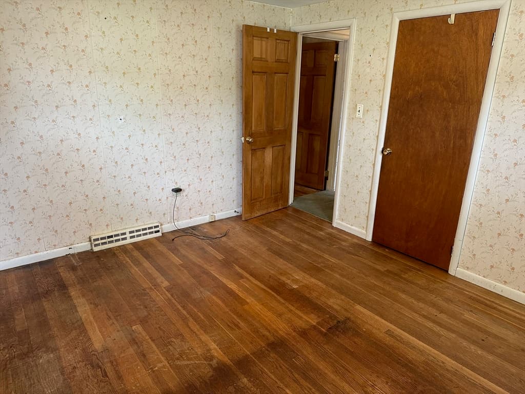 Single Family Residence at 8 Bishop St., Leominster MA 01453, photo 11 of 16