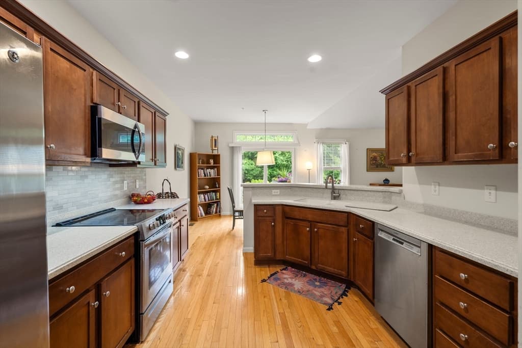 31 Stonebridge Dr # 31, Hanson MA 02341 photo 12