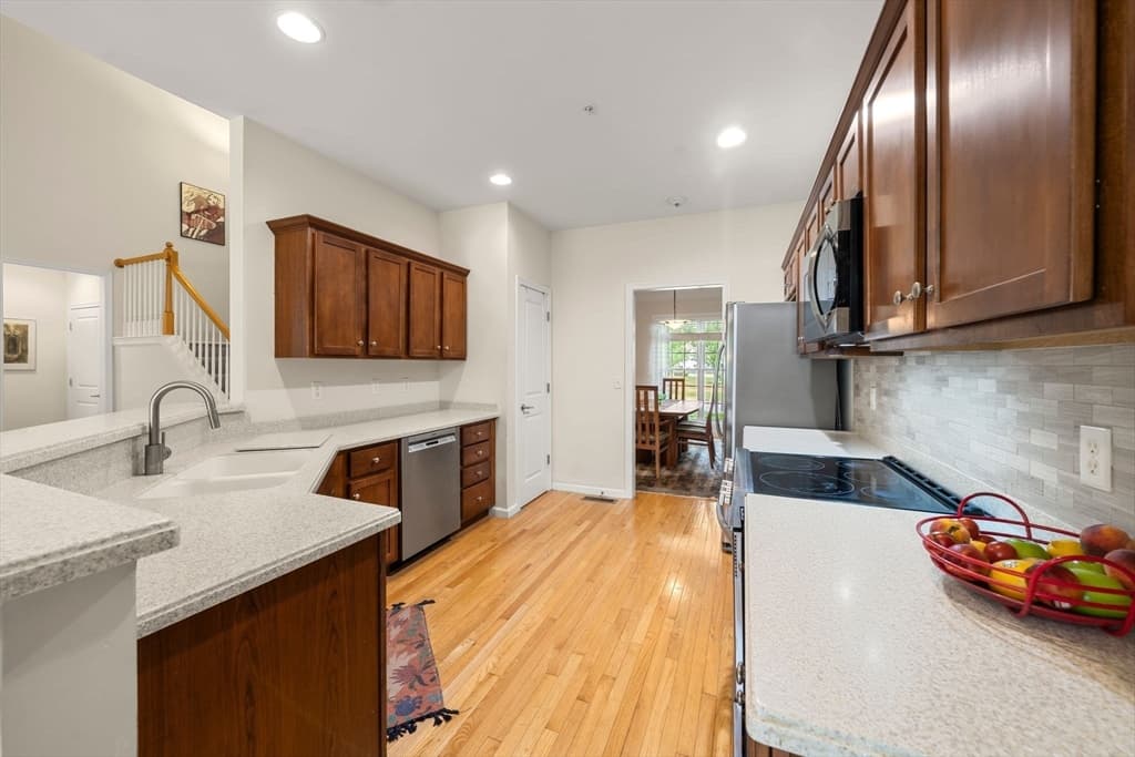 31 Stonebridge Dr # 31, Hanson MA 02341 photo 11