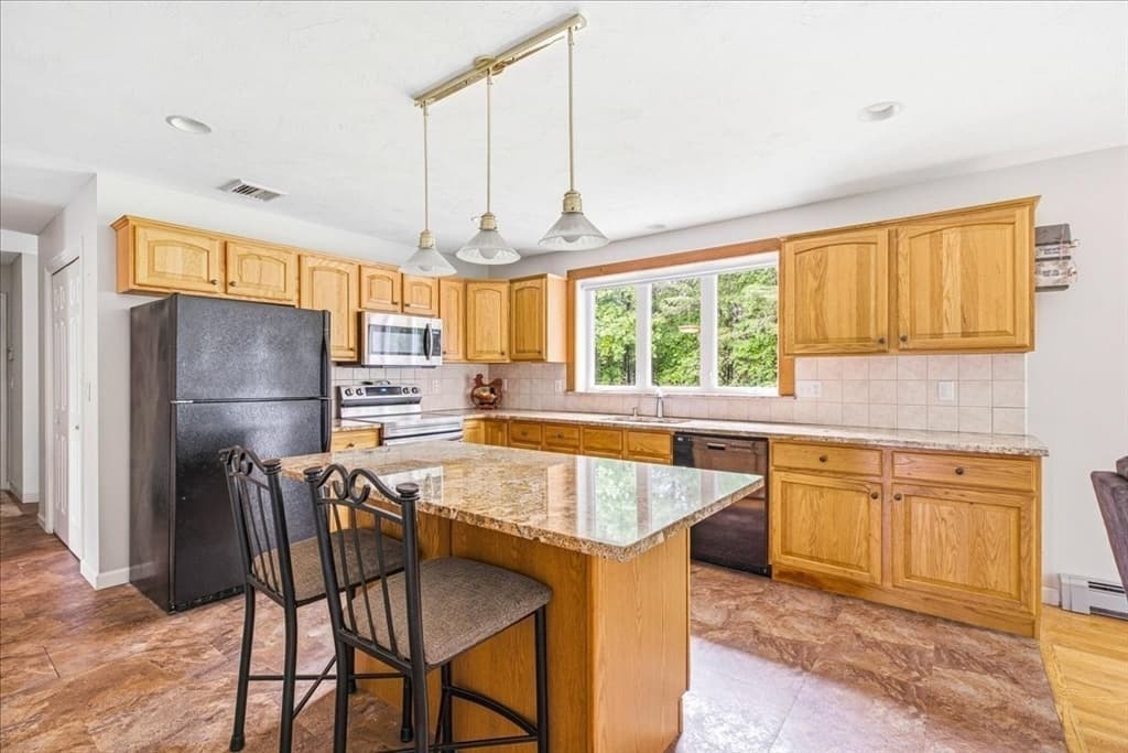 Single Family Residence at 12 Spenser Dr, Halifax MA 02338, Halifax, photo 11 of 40