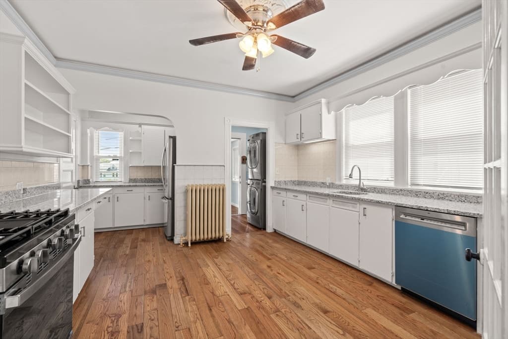 22 South Munroe Terrace, Boston MA 02122 photo 20