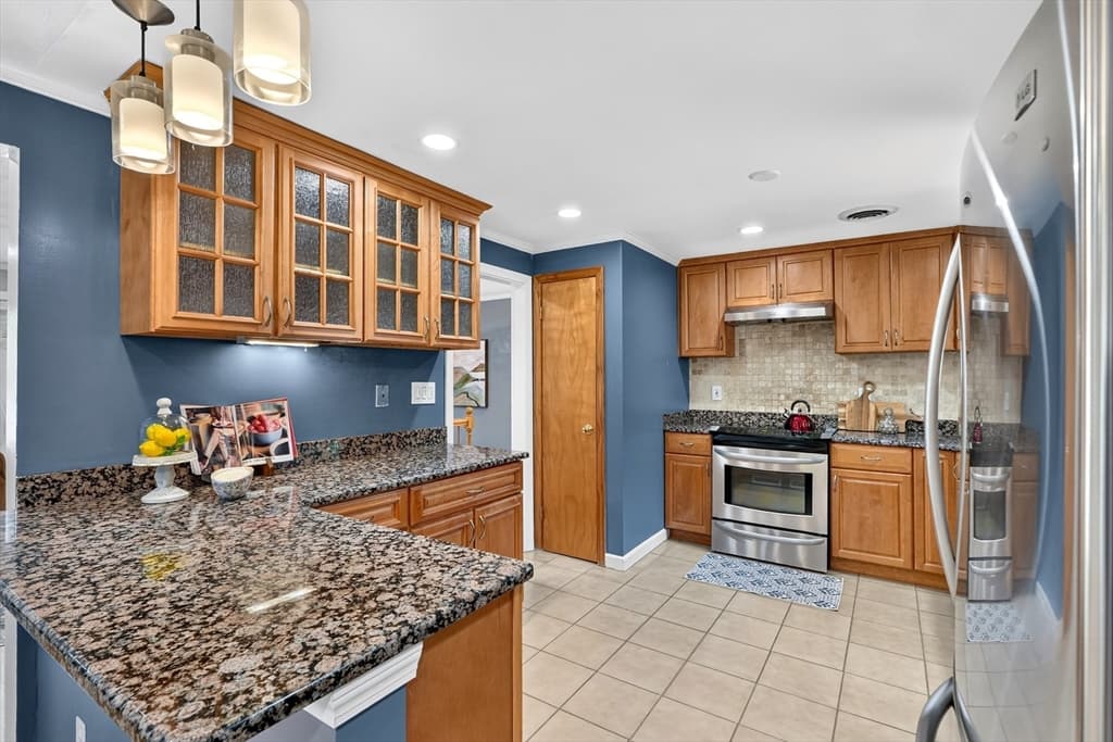 32 Bobolink Rd, Wellesley MA 02481 photo 7