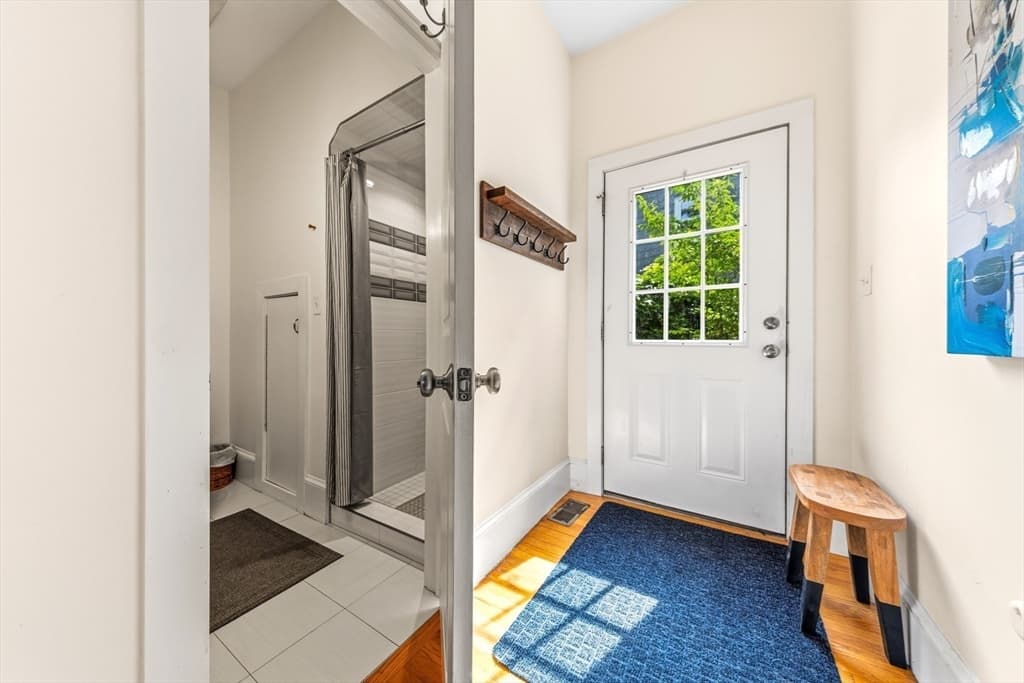 Condominium at 36 Oak St # 1, Somerville MA 02143, photo 7 of 28