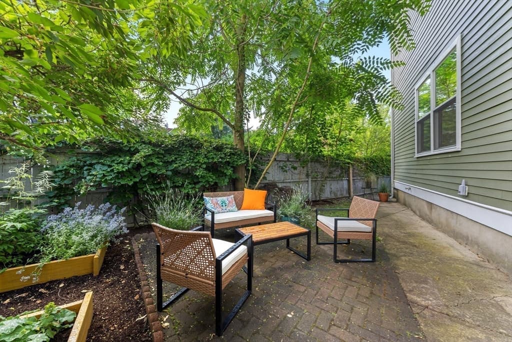 Condominium at 36 Oak St # 1, Somerville MA 02143, photo 25 of 28