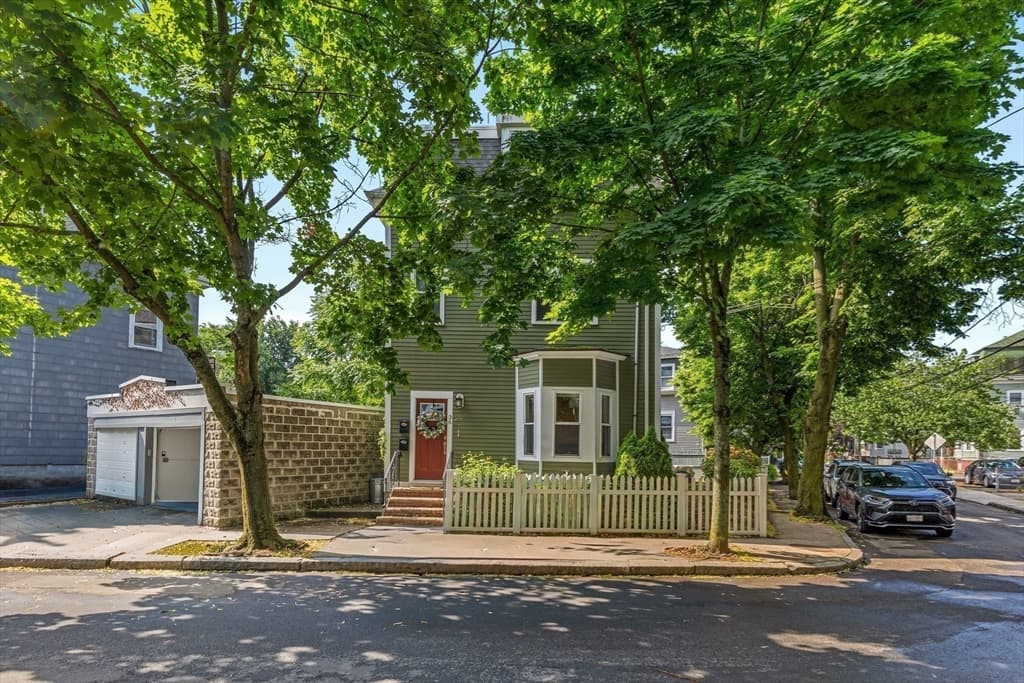 Condominium at 36 Oak St # 1, Somerville MA 02143, photo 21 of 28