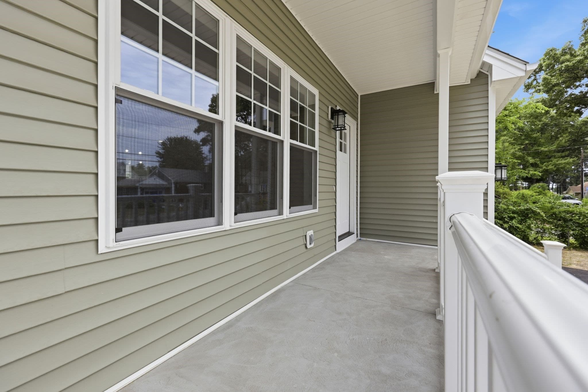 Single Family Residence at 30 Goldenrod, Springfield MA 01109, Springfield, photo 6 of 38