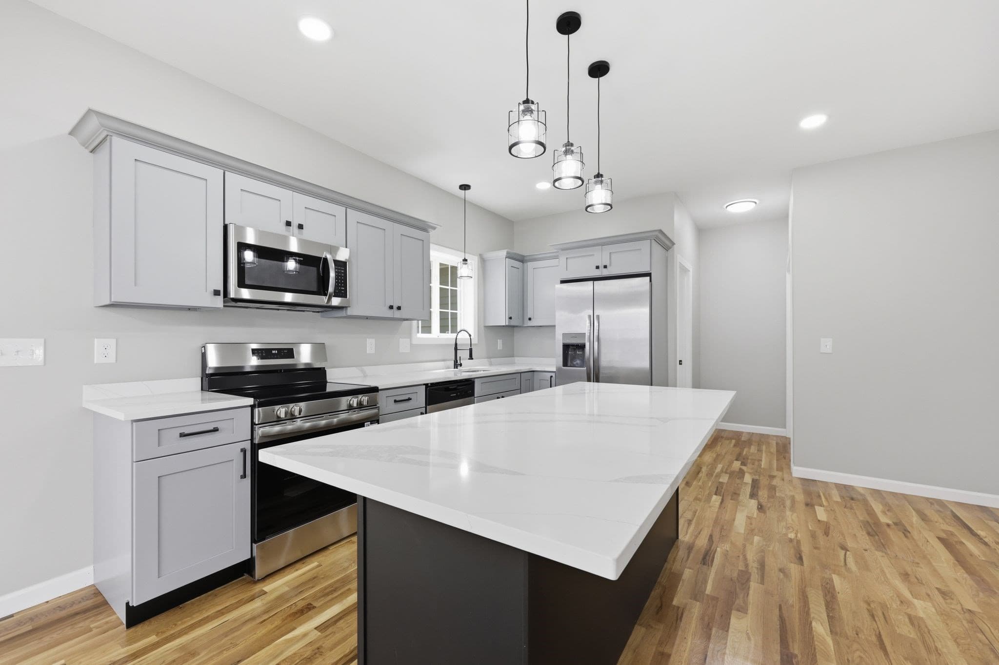 Single Family Residence at 30 Goldenrod, Springfield MA 01109, Springfield, photo 16 of 38