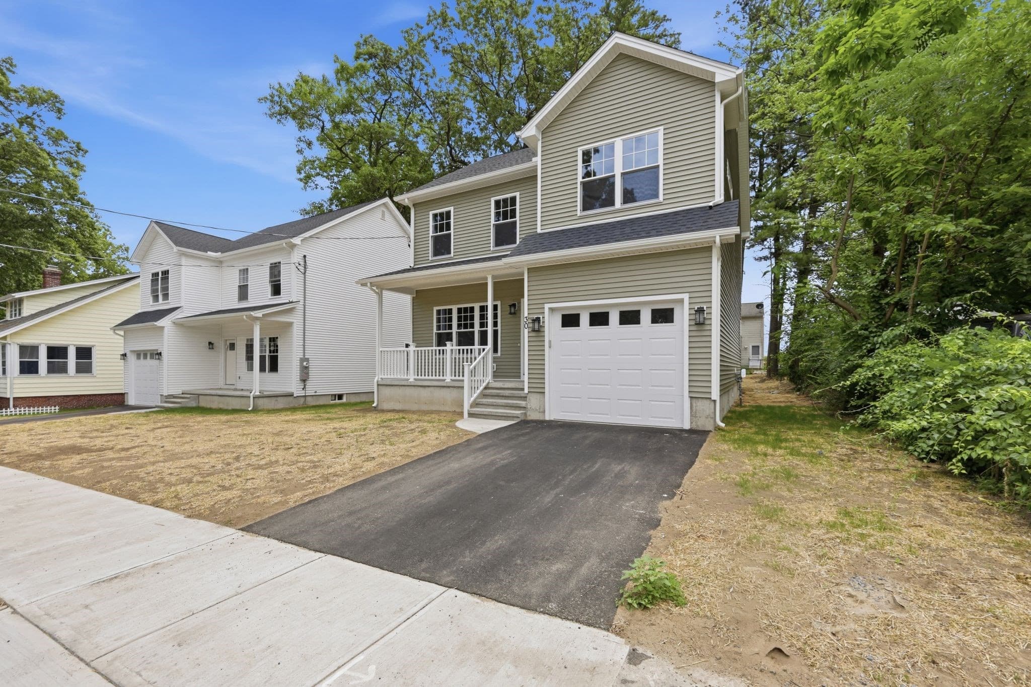 Single Family Residence at 30 Goldenrod, Springfield MA 01109, Springfield, photo 3 of 38