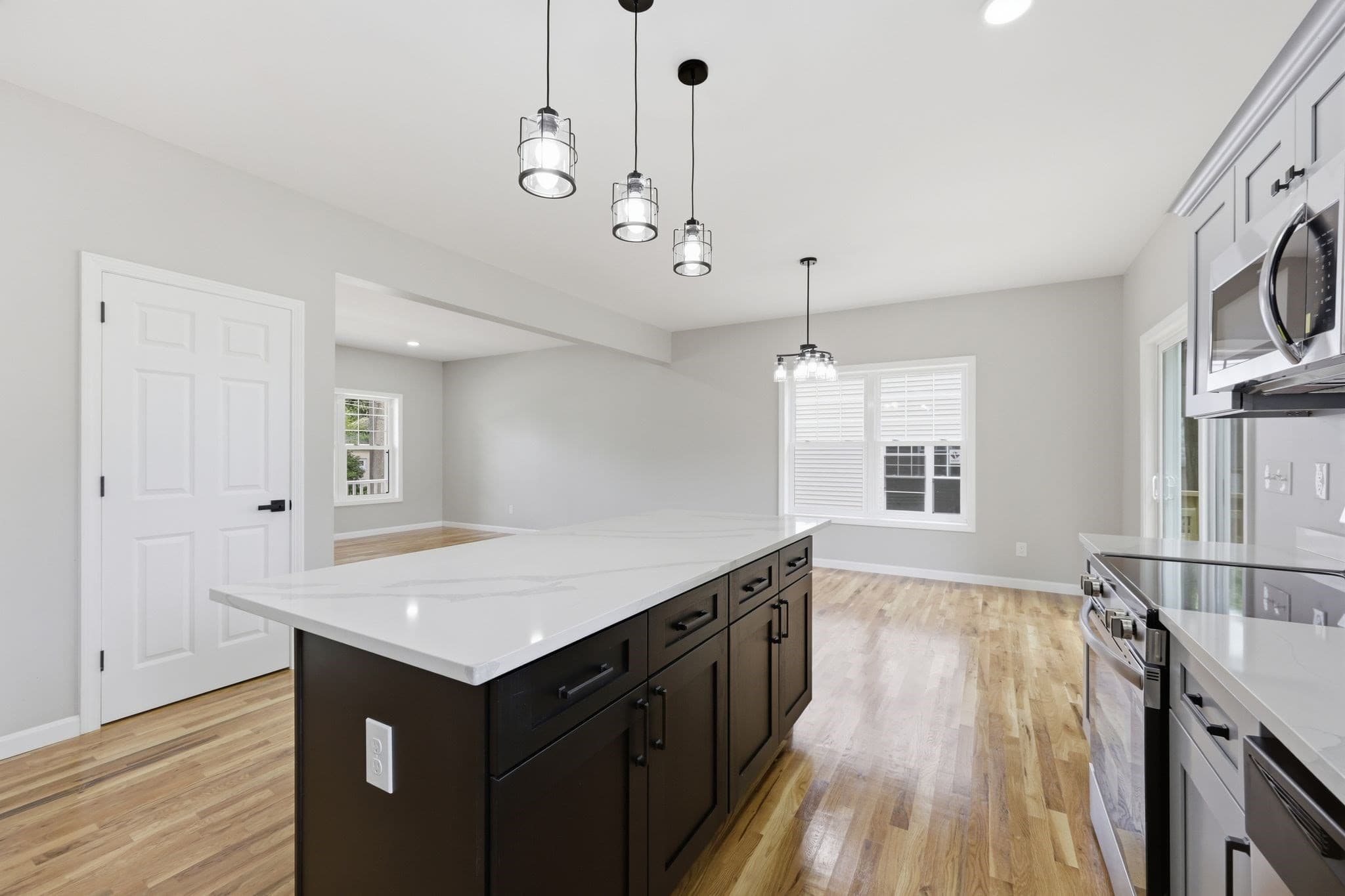 Single Family Residence at 30 Goldenrod, Springfield MA 01109, Springfield, photo 18 of 38