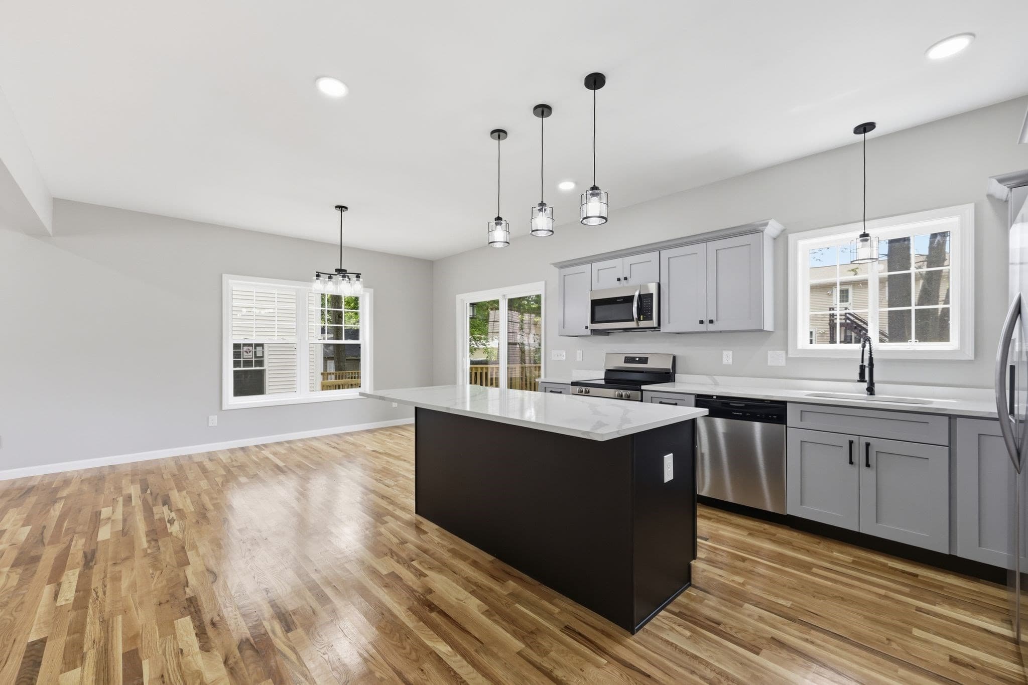 Single Family Residence at 30 Goldenrod, Springfield MA 01109, Springfield, photo 19 of 38