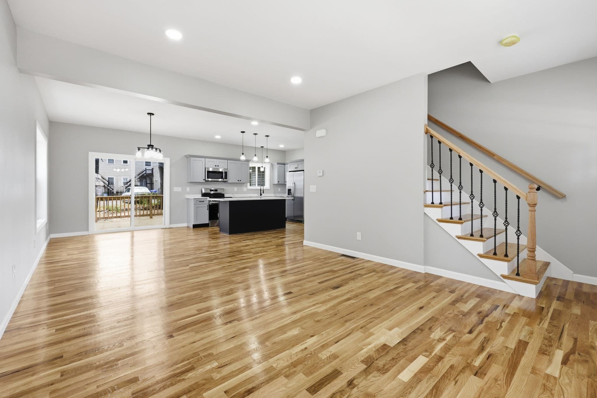 Single Family Residence at 30 Goldenrod, Springfield MA 01109, Springfield, photo 8 of 38