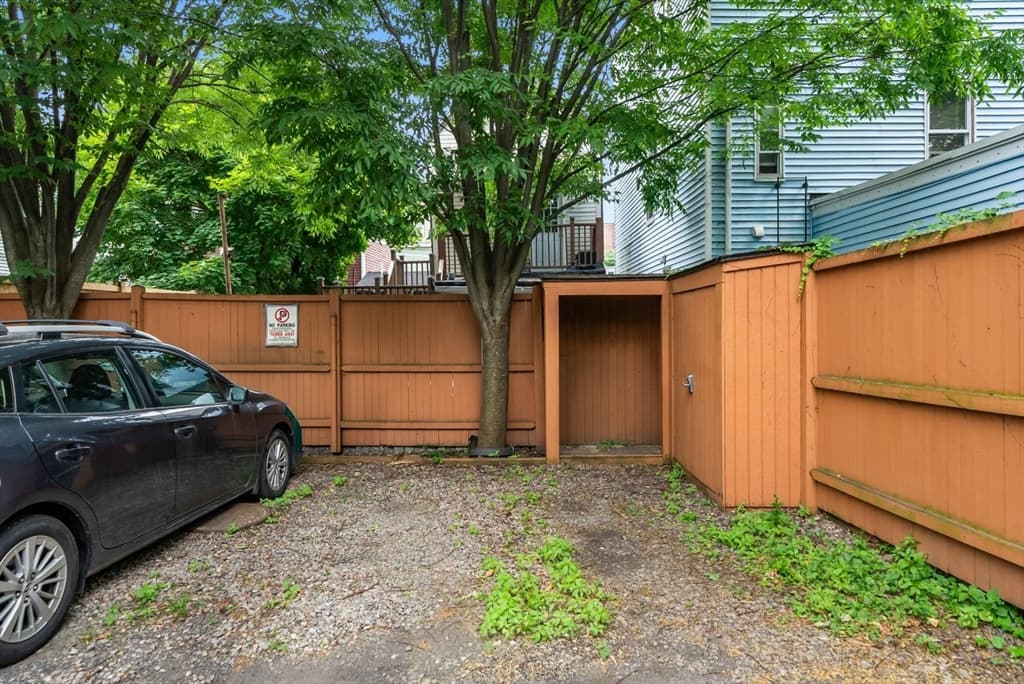 Condominium at 6 Fourth St Pl # 3, Cambridge MA 02141, photo 28 of 34