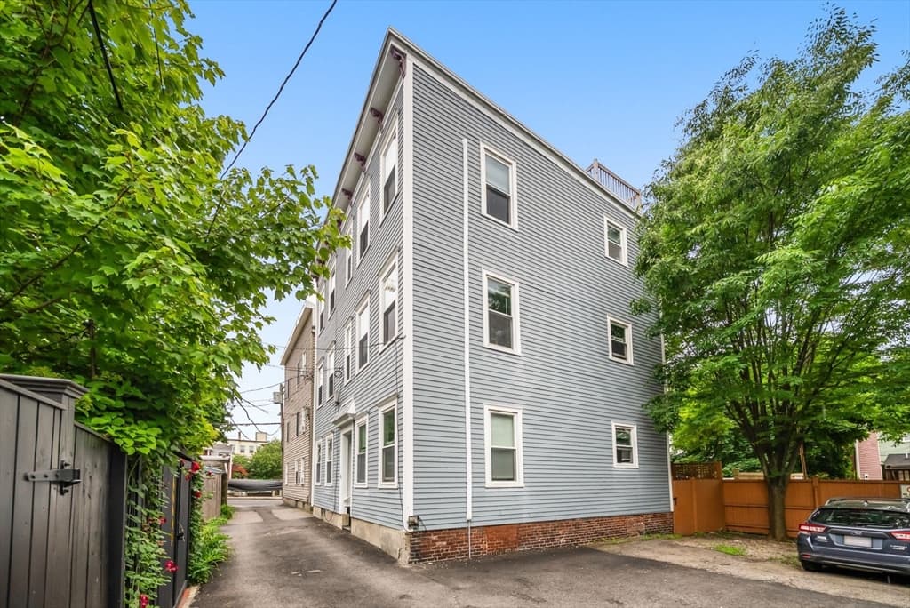 Condominium at 6 Fourth St Pl # 3, Cambridge MA 02141, photo 30 of 34