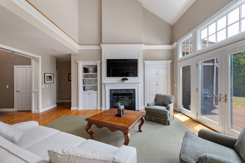 45 Clubhouse Drive, Hingham MA 02043 photo 5