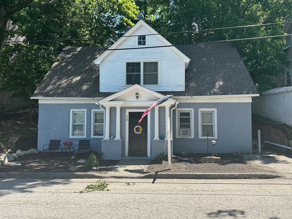 24 Proctor St, Worcester MA 01606