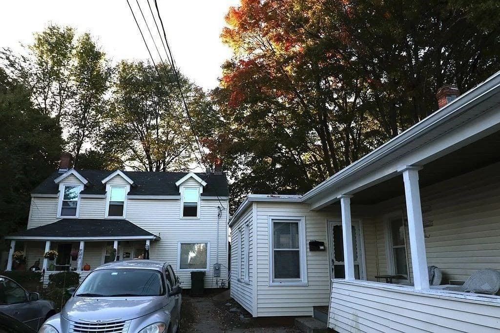 5-9 Family at 12 Cherry St, Westfield MA 01085, Westfield, photo 6 of 13