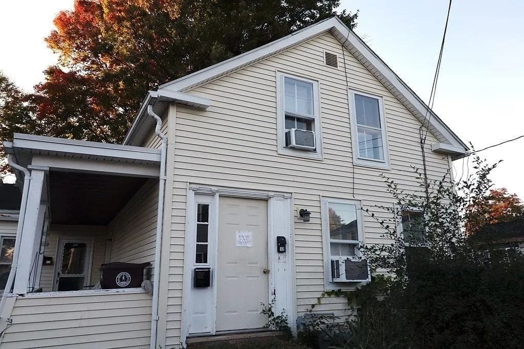 5-9 Family at 12 Cherry St, Westfield MA 01085, Westfield, photo 3 of 13