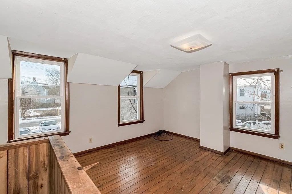 5-9 Family at 12 Cherry St, Westfield MA 01085, Westfield, photo 10 of 13
