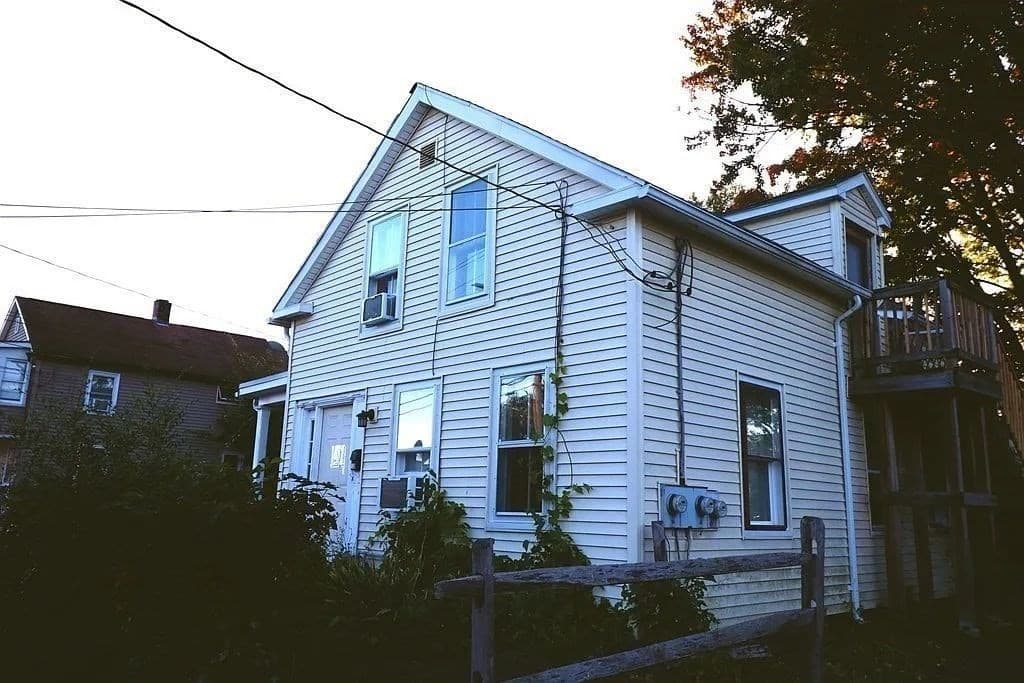 5-9 Family at 12 Cherry St, Westfield MA 01085, Westfield, photo 4 of 13