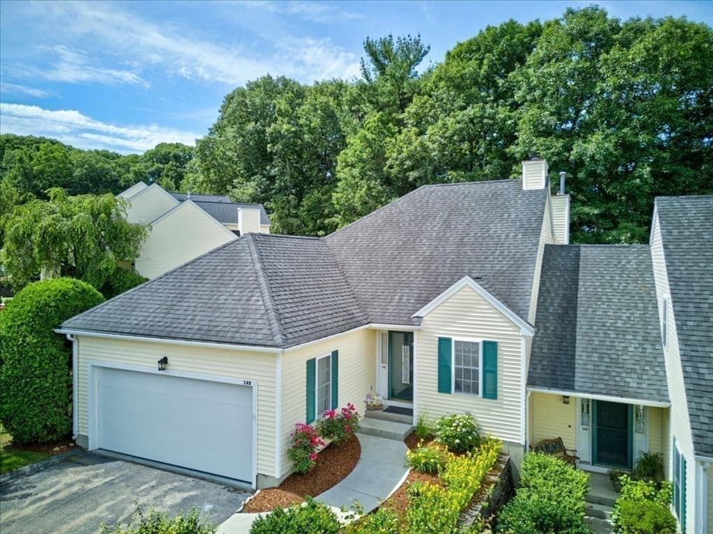 14 Millers Way # D, Sutton MA 01590 photo 2