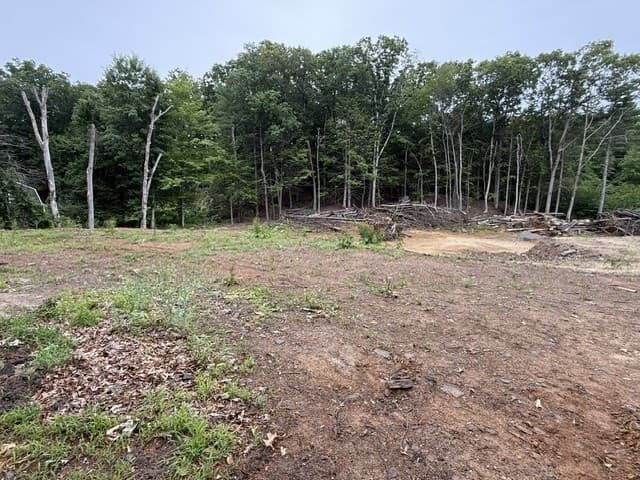 213 Alpine Dr, Southbridge MA 01550 photo 3