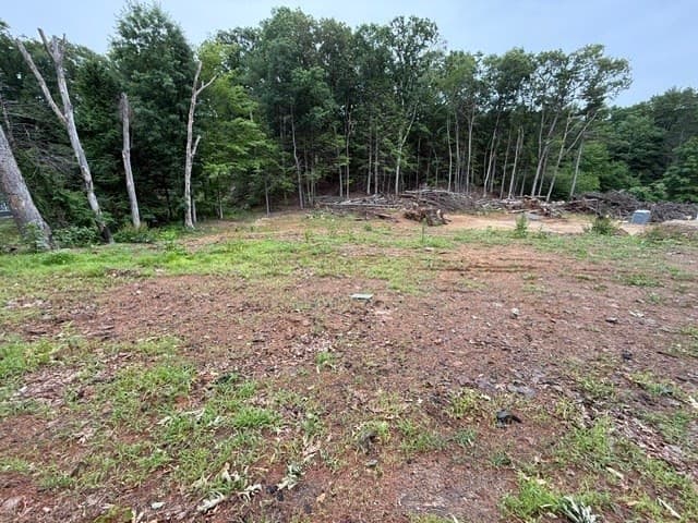 213 Alpine Dr, Southbridge MA 01550 photo 4