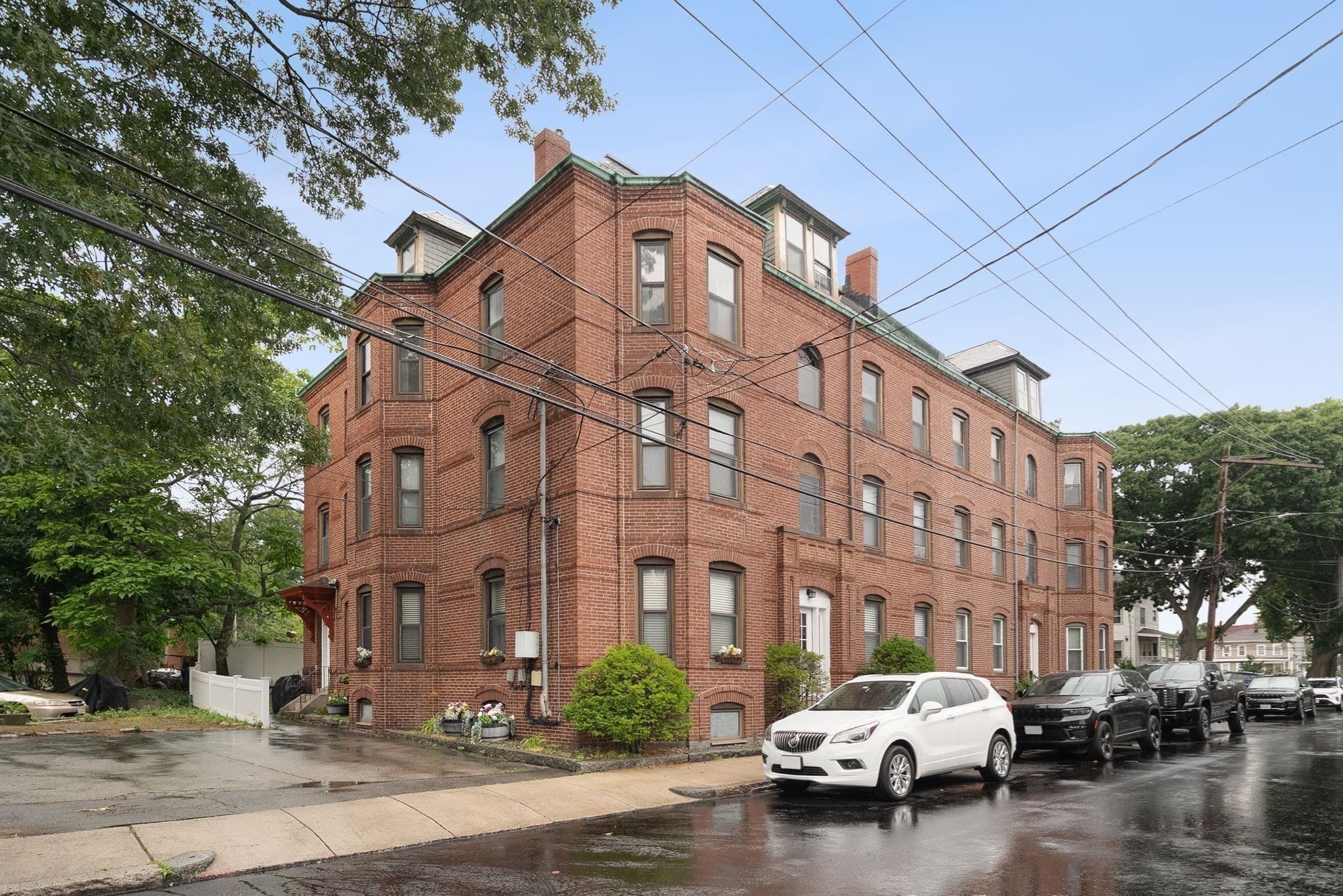 Condominium at 86 Walnut St # 3, Boston MA 02122, photo 26 of 38