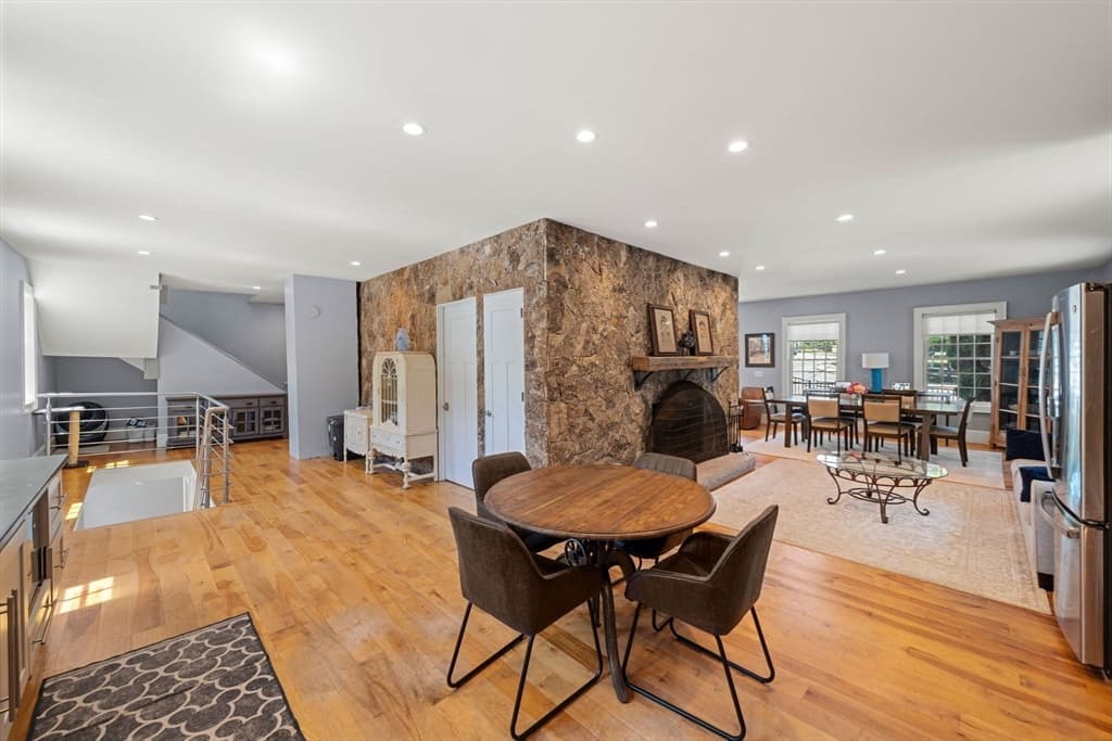 199 Main St, Medway MA 02053 photo 5