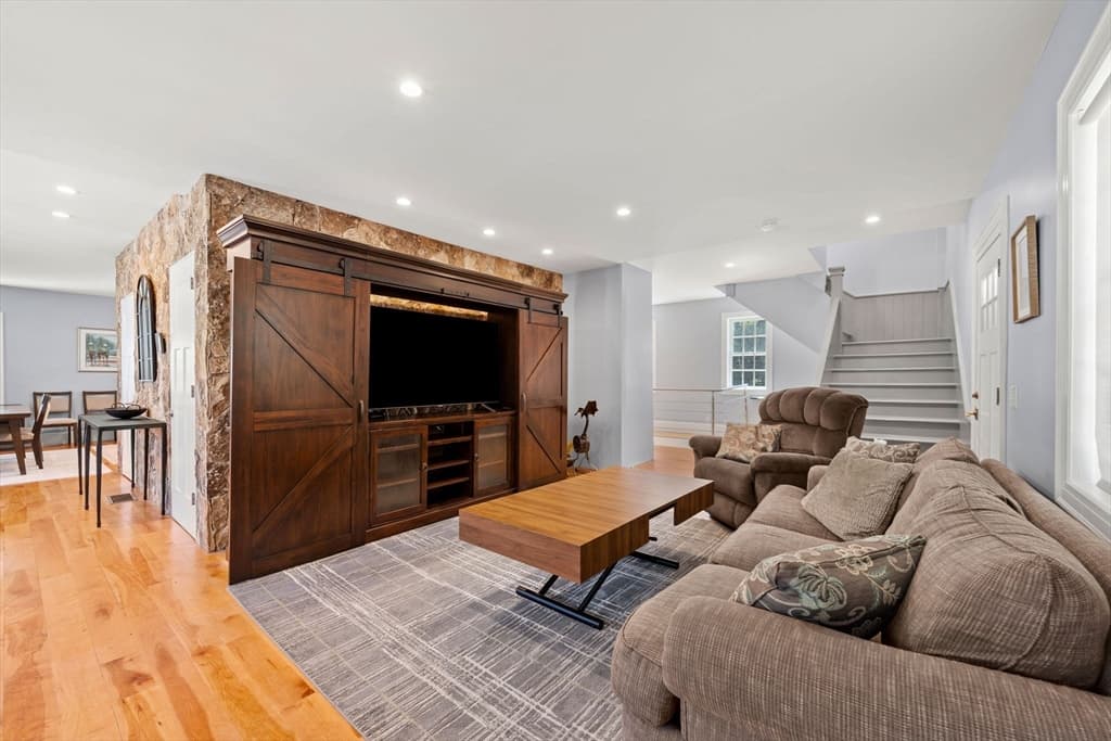 199 Main St, Medway MA 02053 photo 9