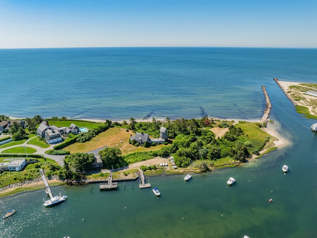 9 Strandway, Harwich MA 02671