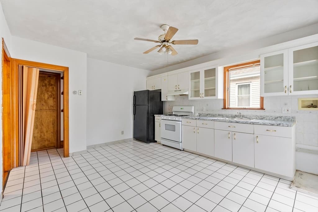 Multi Family at 495 Main St, Medford MA 02155, photo 17 of 41