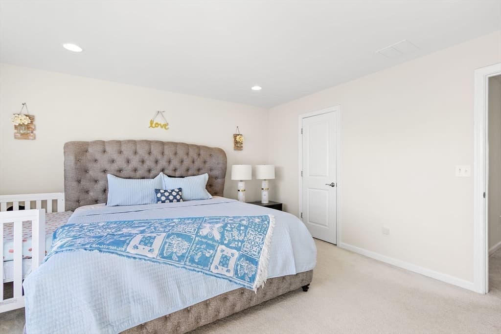 Condominium at 30 Magnolia Drive # 30, Hopkinton MA 01748, photo 19 of 38